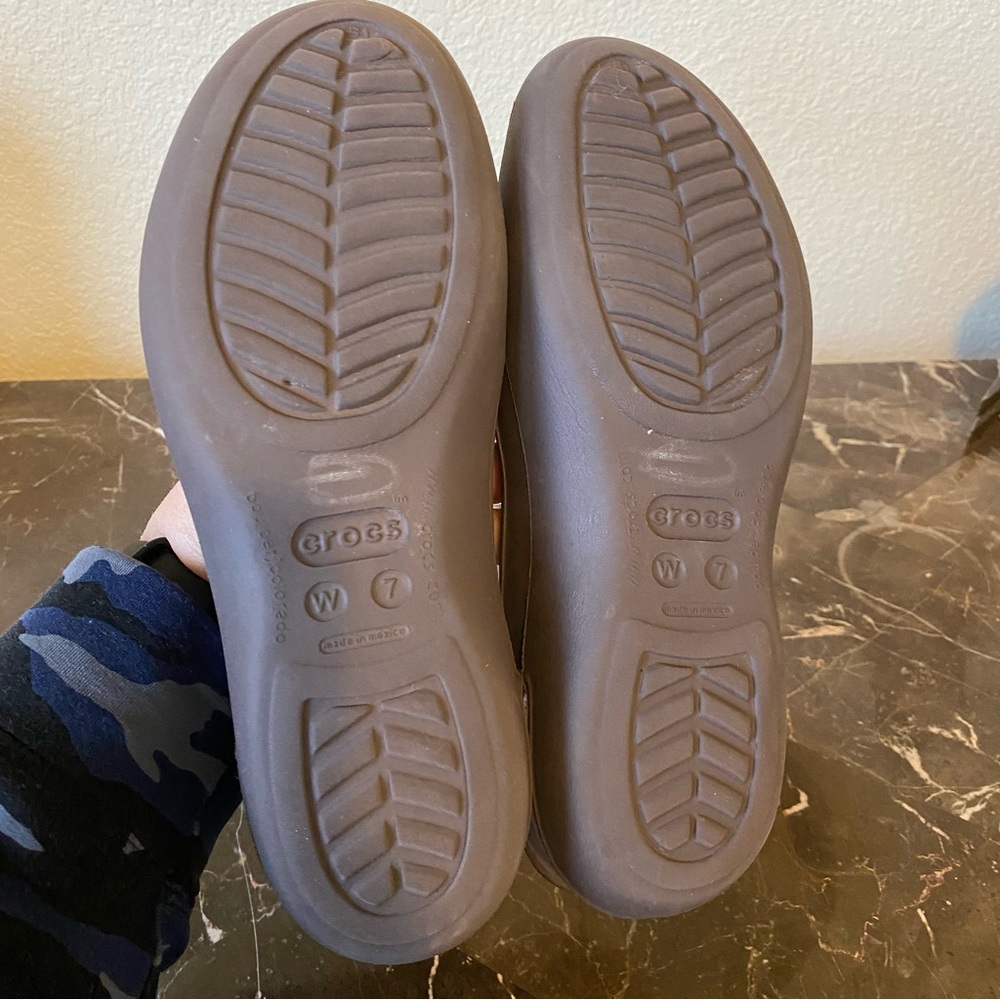 Crocs Taupe Ballet Sling Back Sandals size 7 - Picture 5 of 5